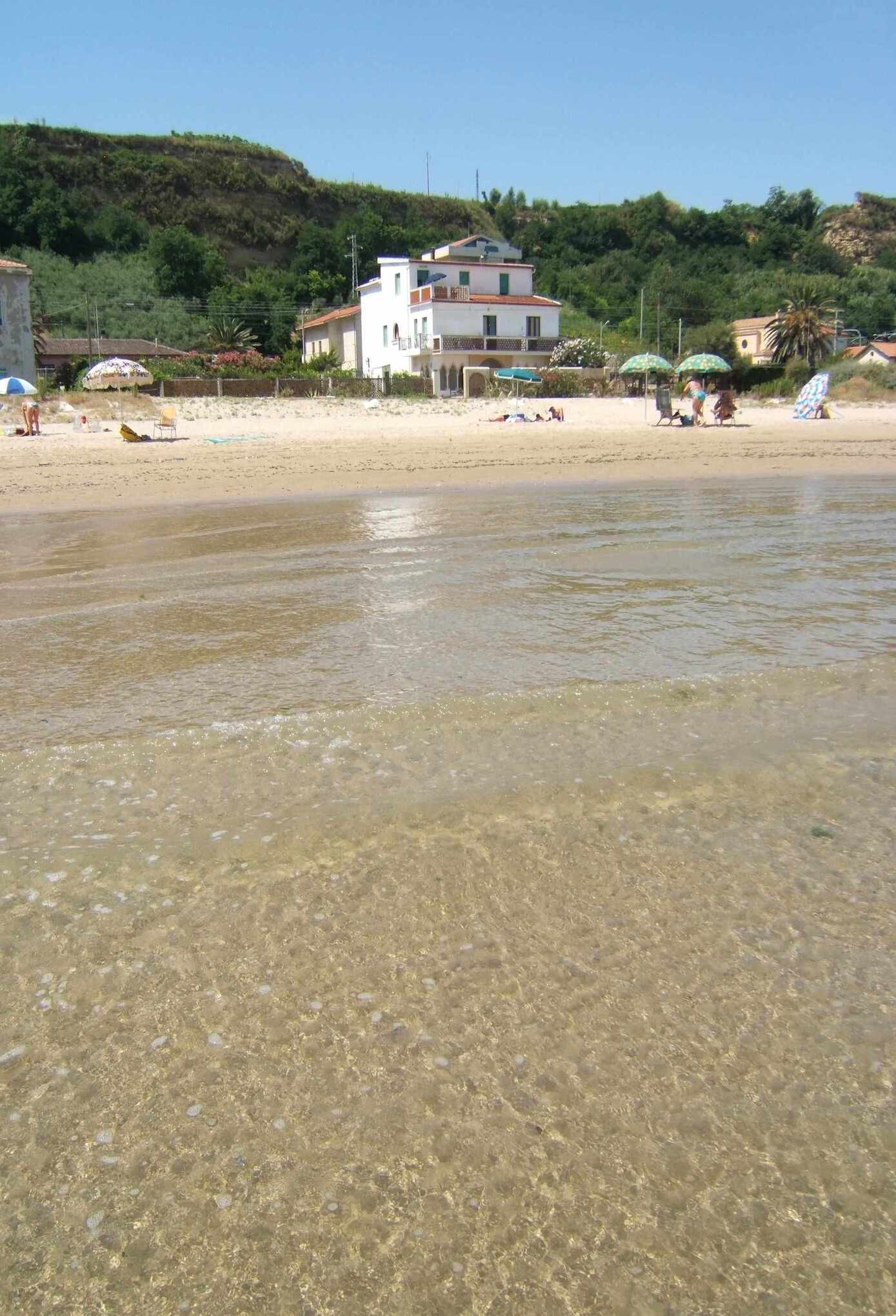 Spiaggia delle dune della stazione di Tollo - una delle spiagge poco affollate e lontane dal turismo di massa